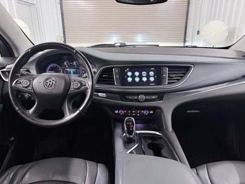 Used 2018 Buick Enclave Essence AWD/4WD image 20