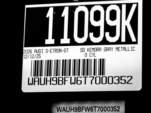 New 2026 Audi S e-tron GT Prestige image 32