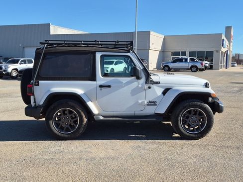 Used 2021 Jeep Wrangler Sport S image 2