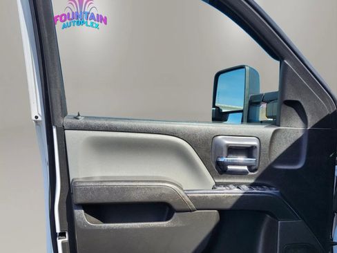 Used 2017 GMC Sierra 2500 Pickup 4D 6 1/2 ft w/ Sierra Convenience Package image 20