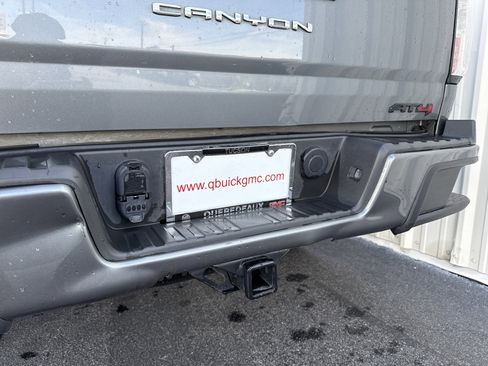 Used 2022 GMC Canyon AT4 image 11
