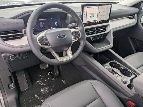 New 2026 Ford Explorer Active w/ Active Comfort Package AWD/4WD image 10