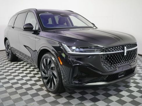 New 2026 Lincoln Nautilus Reserve AWD/4WD image 9