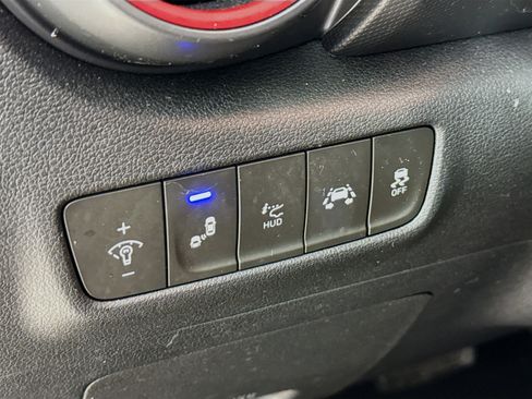 Used 2019 Hyundai Kona Ultimate image 9