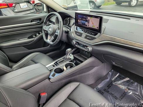 Used 2023 Nissan Altima 2.5 SL AWD/4WD image 33
