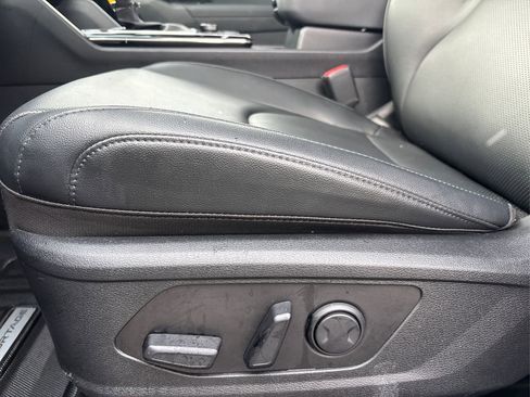 Certified 2025 Kia Sportage EX w/ Premium Package image 38