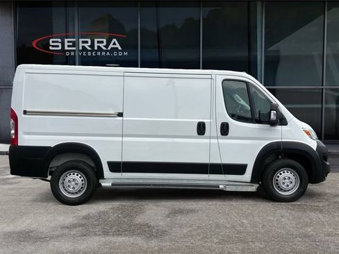 Used 2025 RAM ProMaster 2500 w/ U-Haul Equipment Group FWD image 6