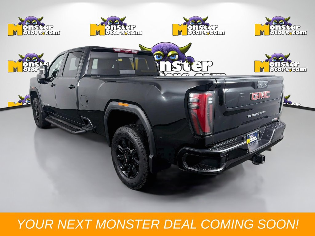 Used 2025 GMC Sierra 2500 AT4 w/ Technology Package AWD/4WD image 7