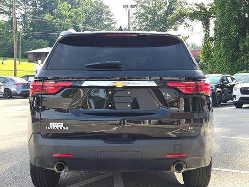 Used 2023 Chevrolet Traverse LT FWD image 4