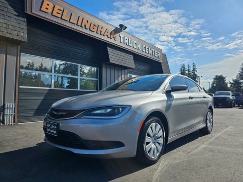 Used 2016 Chrysler 200 LX FWD image 1