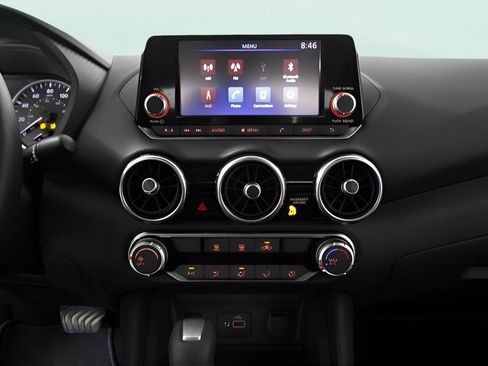 Used 2025 Nissan Sentra S image 27