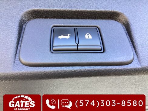 Used 2023 Nissan Rogue Platinum w/ Platinum Premium Package AWD/4WD image 15