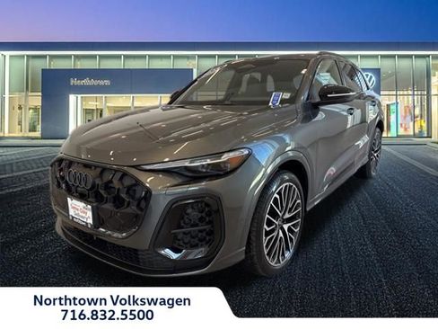 Used 2025 Audi SQ5 Premium Plus image 1