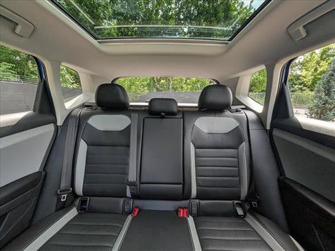 Certified 2023 Volkswagen Taos SEL AWD/4WD image 16
