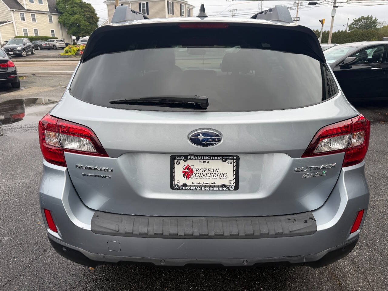 Used 2017 Subaru Outback 2.5i Limited AWD/4WD image 6