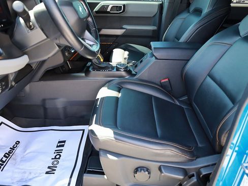 Used 2021 Ford Bronco Badlands image 11