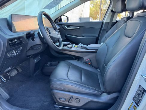 Used 2022 Kia EV6 Wind image 14