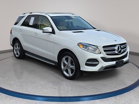 Used 2018 Mercedes-Benz GLE 350 4MATIC image 3