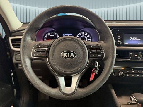Used 2017 Kia Optima LX image 10