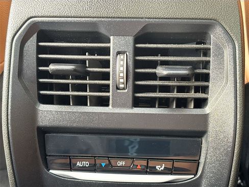 Used 2023 BMW 330e 330e w/ M Sport Package image 28