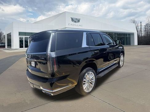 Used 2025 Cadillac Escalade Premium Luxury AWD/4WD image 3
