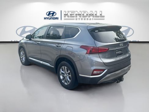 Used 2019 Hyundai Santa Fe SE FWD image 4