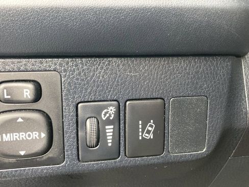 Used 2018 Toyota RAV4 LE w/ All Weather Liner Package image 26