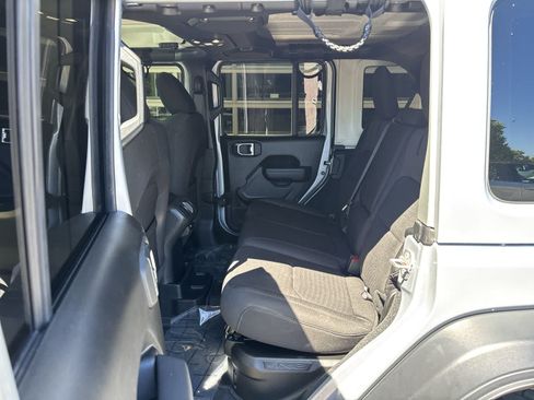 Certified 2023 Jeep Wrangler Unlimited AWD/4WD image 11
