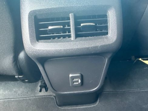 Used 2024 Chevrolet Equinox LT AWD/4WD image 18