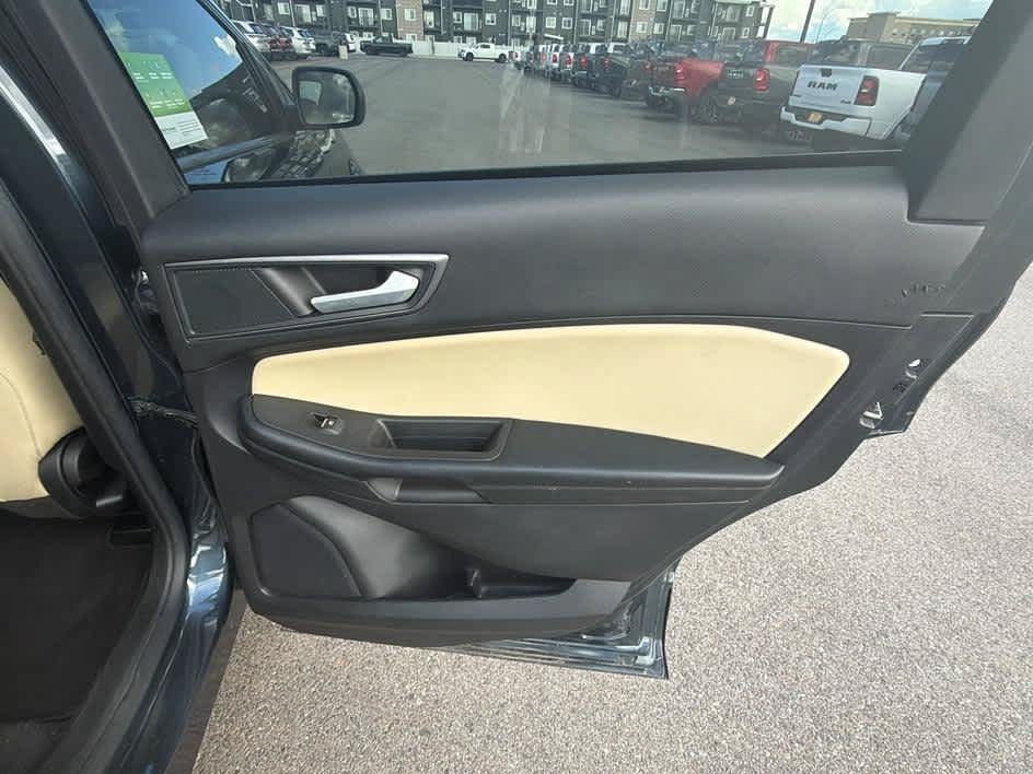 Used 2022 Ford Edge SE AWD/4WD image 22