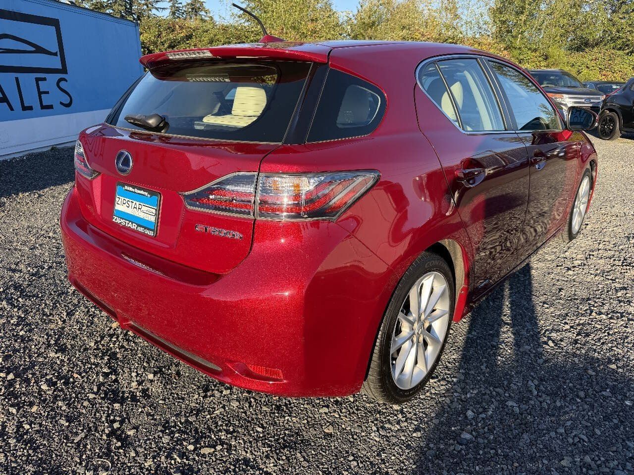 Used 2011 Lexus CT 200h Premium FWD image 3