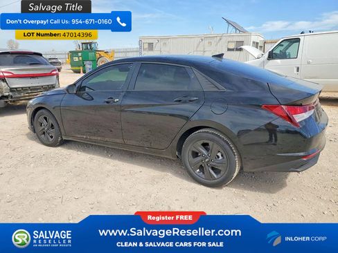 Used 2021 Hyundai Elantra SEL w/ Cargo Package image 3