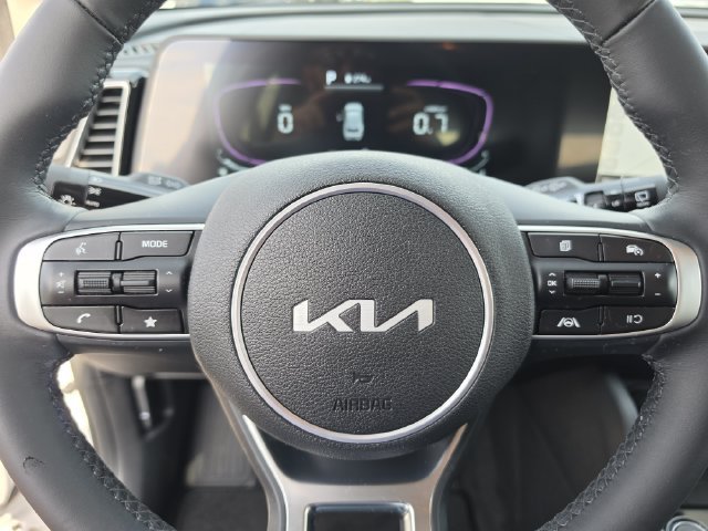 Used 2025 Kia Sportage EX FWD image 39