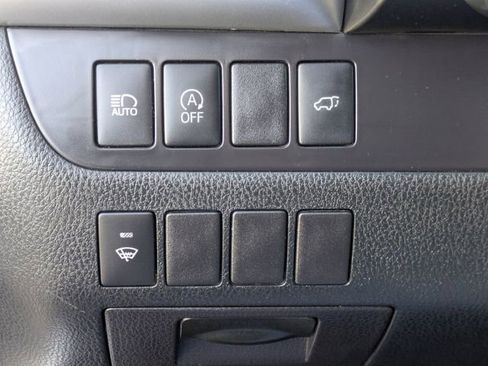 Used 2018 Toyota Highlander XLE image 23