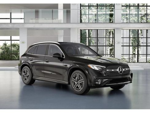 Certified 2026 Mercedes-Benz GLC 300 image 11