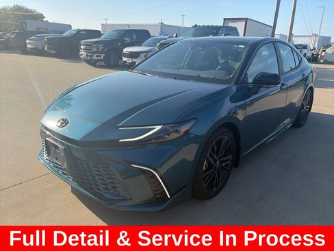 Used 2025 Toyota Camry XSE w/ Premium Plus Package FWD image 3