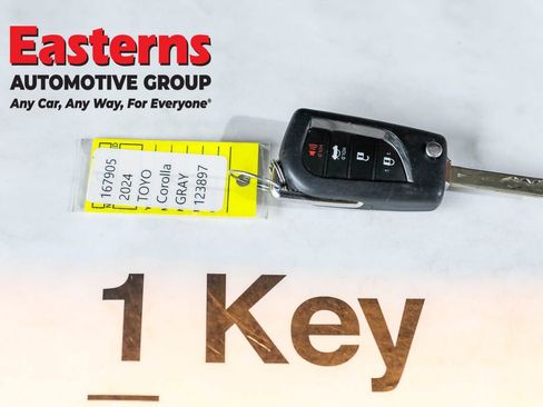 Used 2024 Toyota Corolla LE image 34