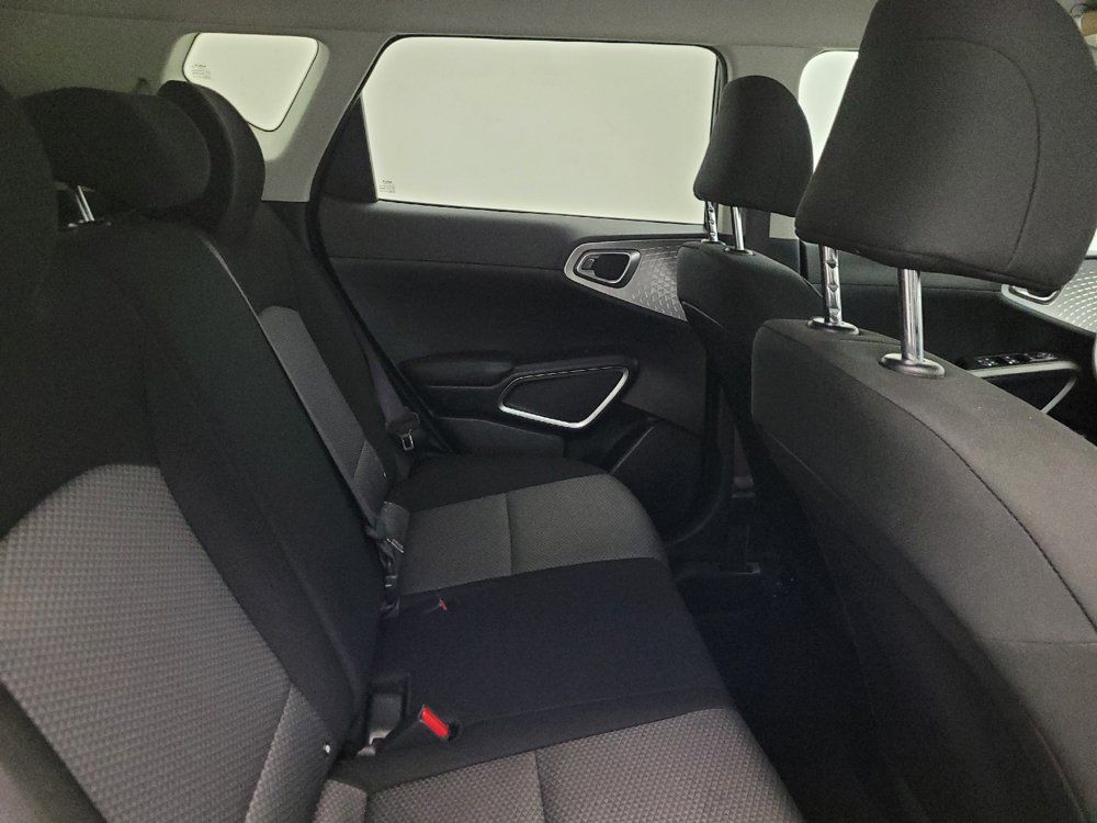 Used 2023 Kia Soul LX w/ Option Group 015 FWD image 19