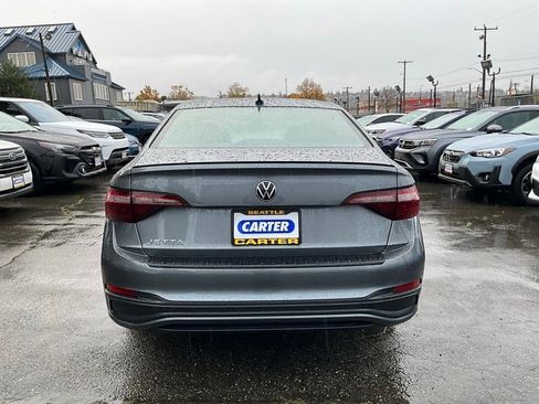 Used 2023 Volkswagen Jetta Sport image 6