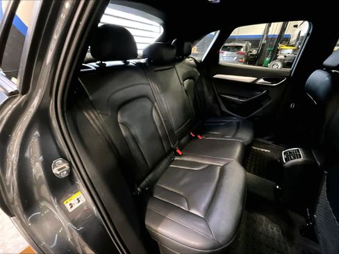 Used 2018 Audi Q3 2.0T Premium image 16