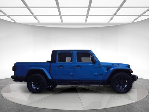 Used 2022 Jeep Gladiator Sport AWD/4WD image 5
