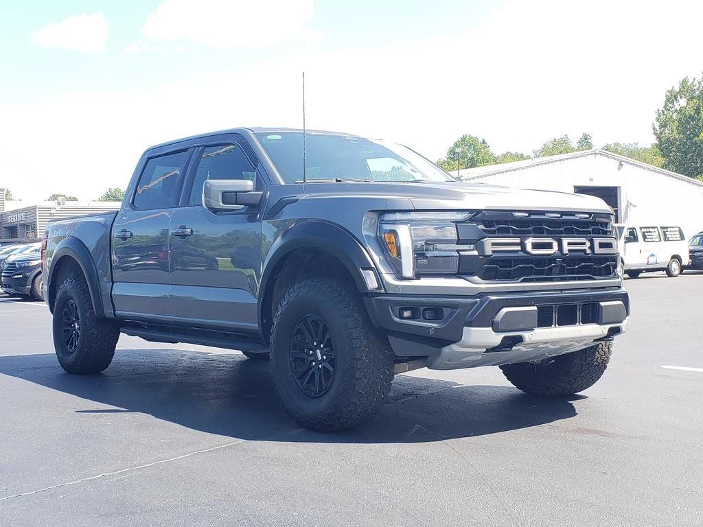 Used 2025 Ford F150 Raptor AWD/4WD image 3