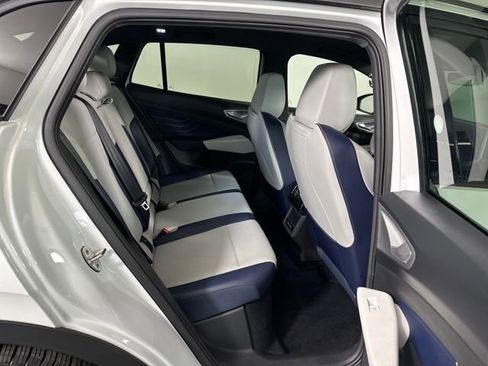 Used 2023 Volkswagen ID.4 S RWD image 27