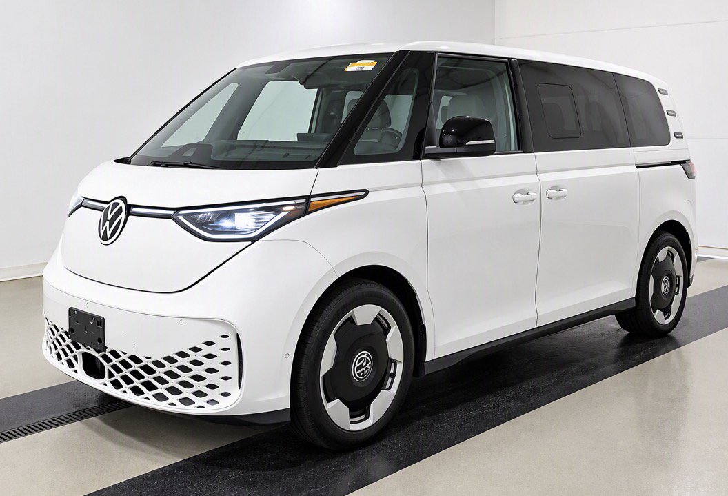Used 2025 Volkswagen ID. Buzz Pro S RWD image 2