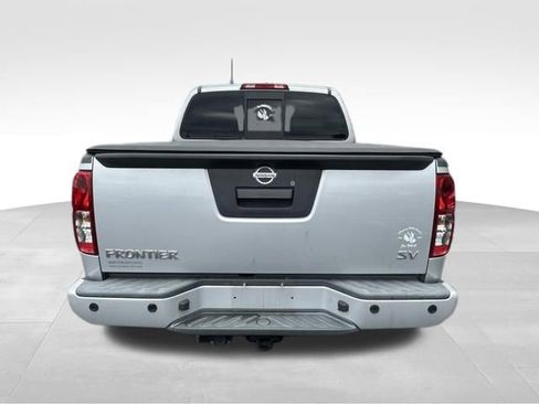 Used 2021 Nissan Frontier SV RWD image 5