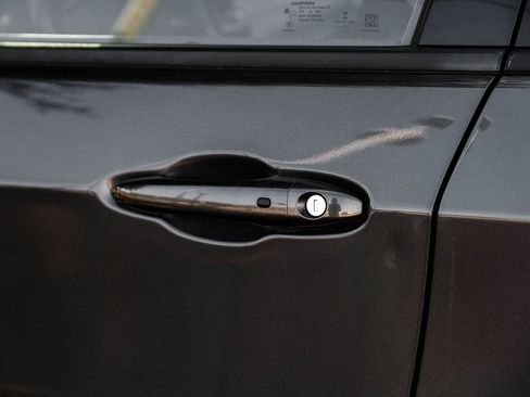 Used 2022 Jeep Compass Limited image 52