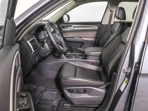 Used 2023 Volkswagen Atlas SE AWD/4WD image 7