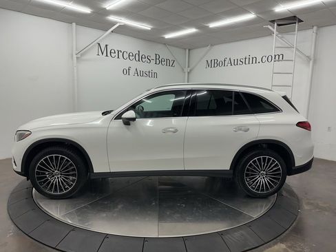 New 2026 Mercedes-Benz GLC 300 image 4