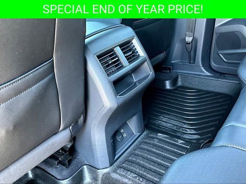 Used 2021 Volkswagen Atlas Cross Sport SE image 10