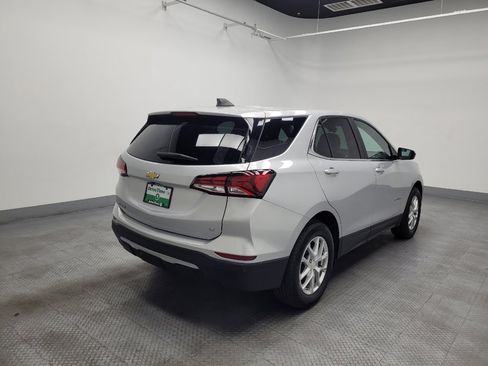 Used 2022 Chevrolet Equinox LT FWD image 9